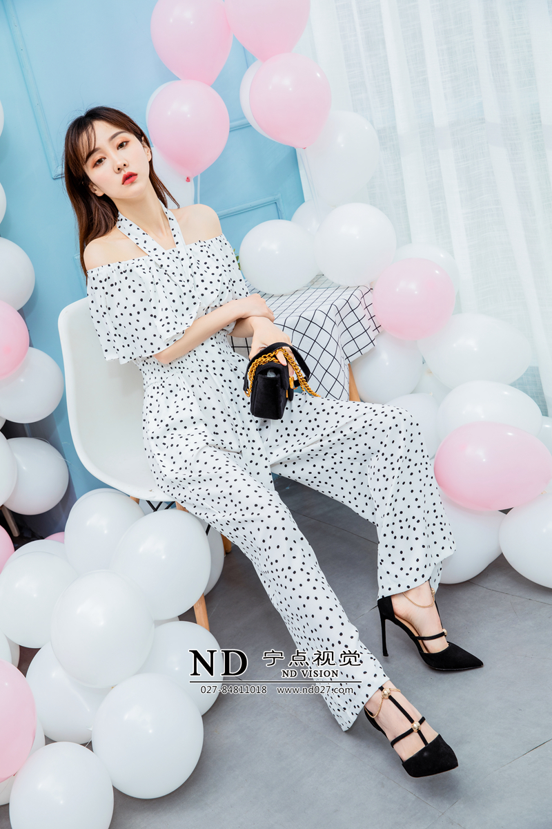 女装实景拍摄