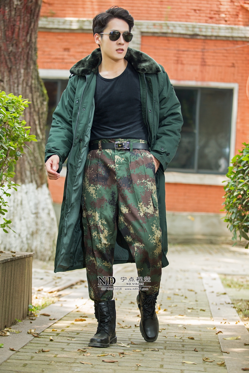 迷彩服外景拍摄