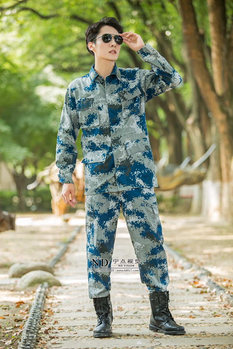 迷彩服外景拍摄