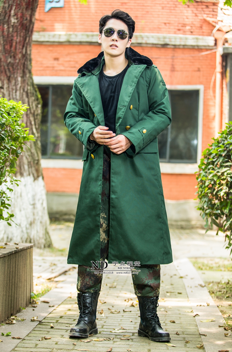 迷彩服外景拍摄